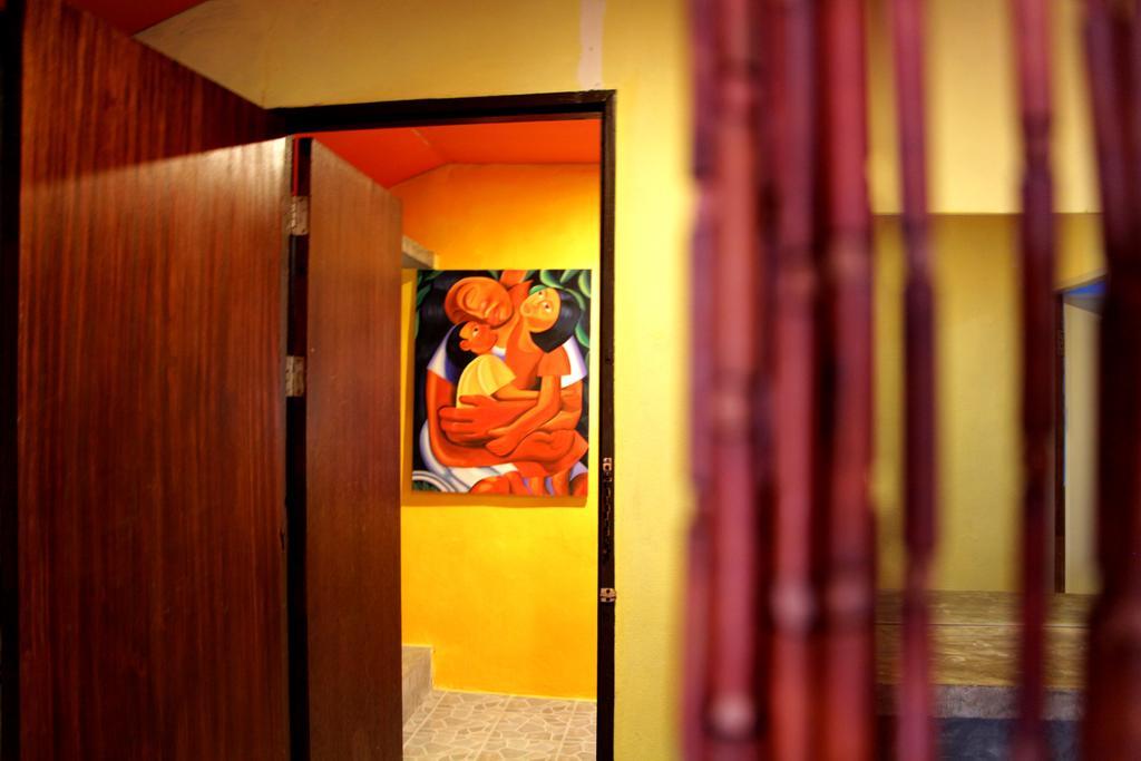 Cha-Ba Bungalow & Art Gallery Ko Lanta エクステリア 写真